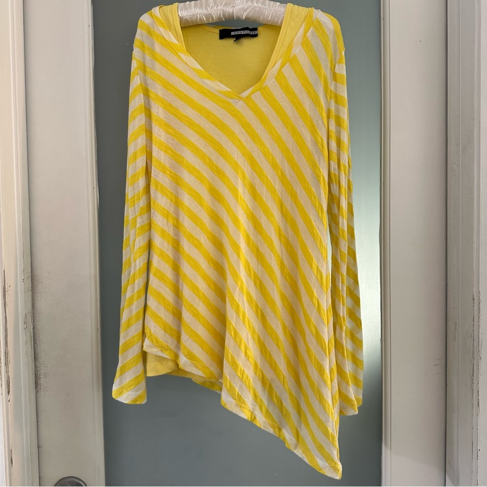 Anatomie Yellow Striped sheer asymmetrical V-Neck Top w matching yellow …